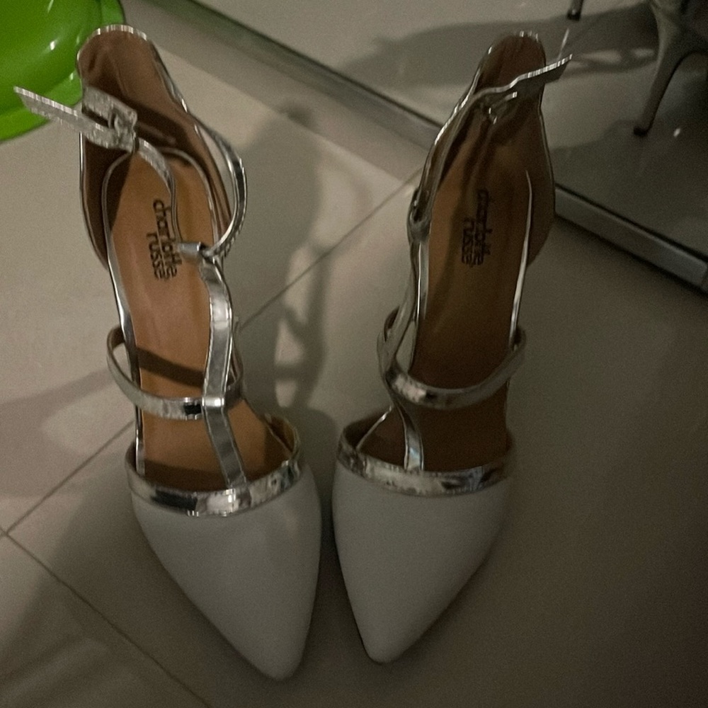 White/Silver stilettos with strap